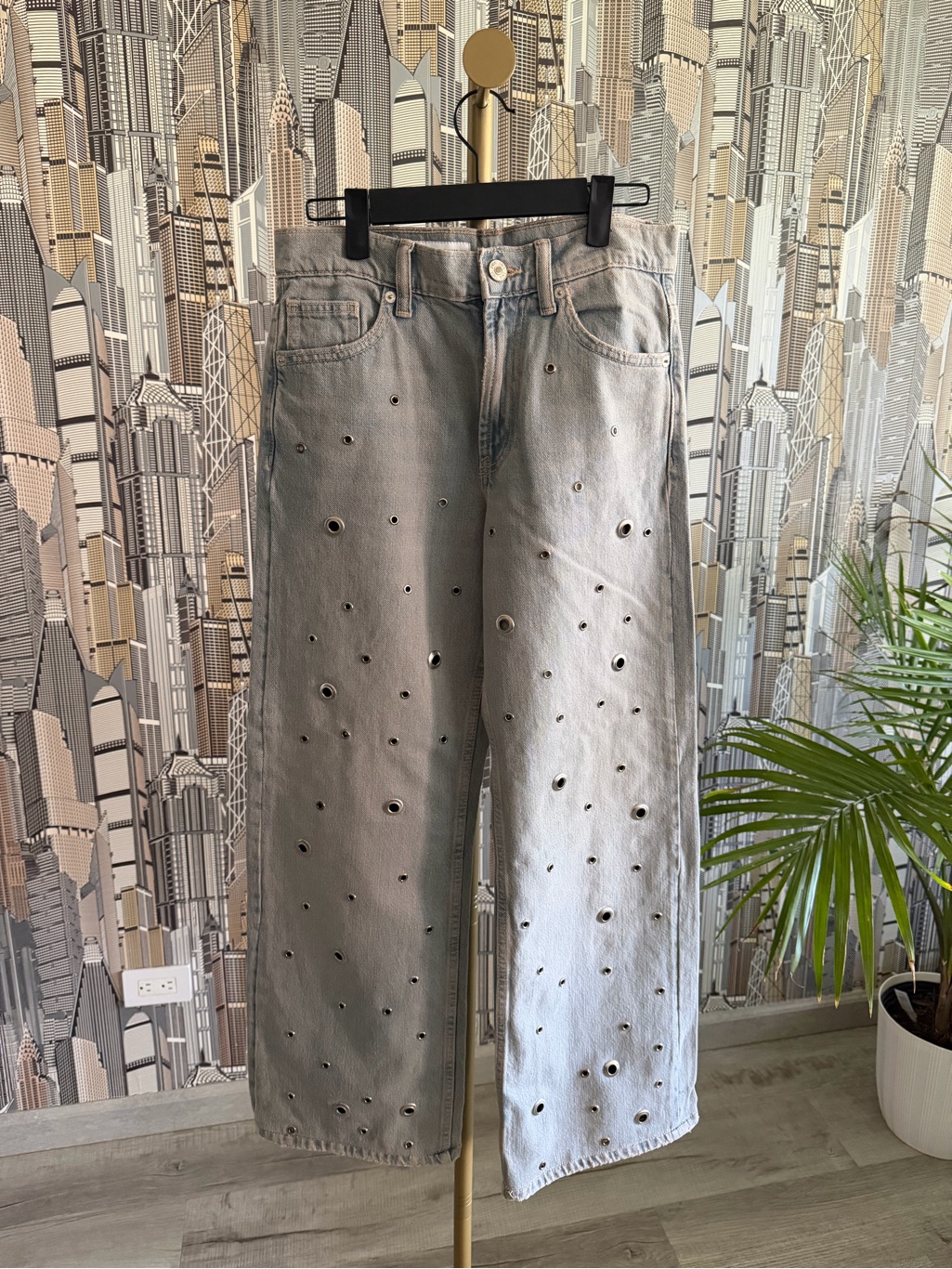 Zara Light Blue Wide-Leg Jeans With Eyelet Holes